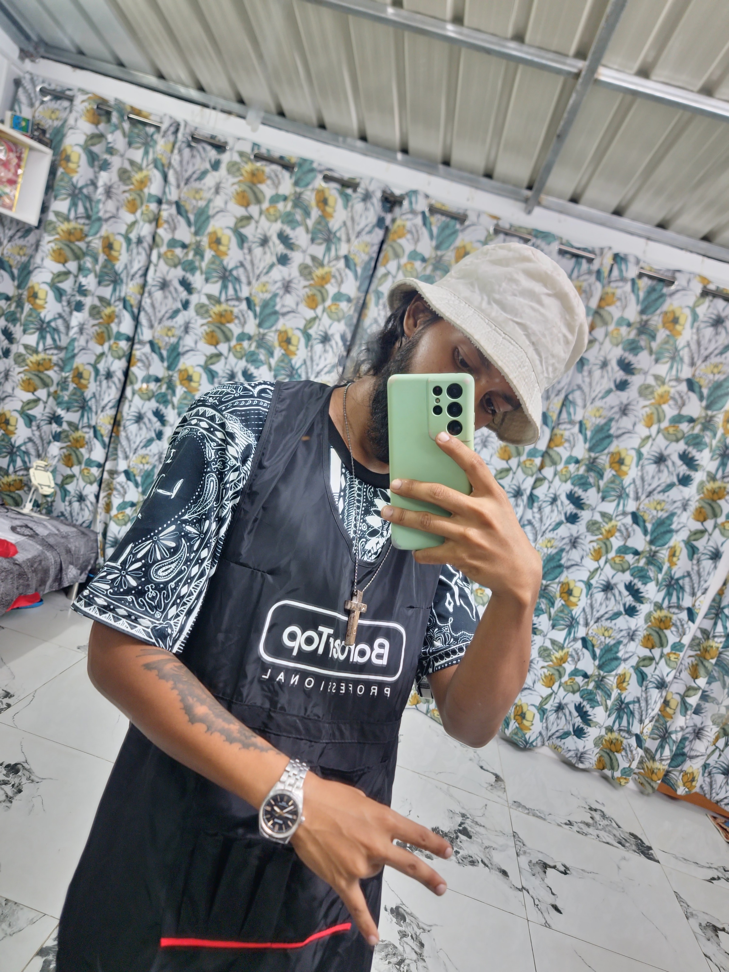 Street Barber logo